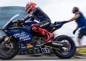 Can Öncü na frente de um peculiar treino livre do WSSP em Most