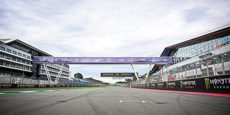 MotoGP ruma a «Terras de Sua Majestade»: Os horários do GP da Grã-Bretanha