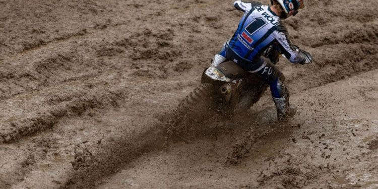 Kay de Wolf venceu MXGP de Espanha de MX2 após recuperação impressionante na corrida 2