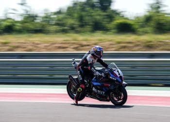 ‘Encontrámos algo, senti mais aderência, mas ainda precisamos de mais’ – Toprak Razgatlioglu