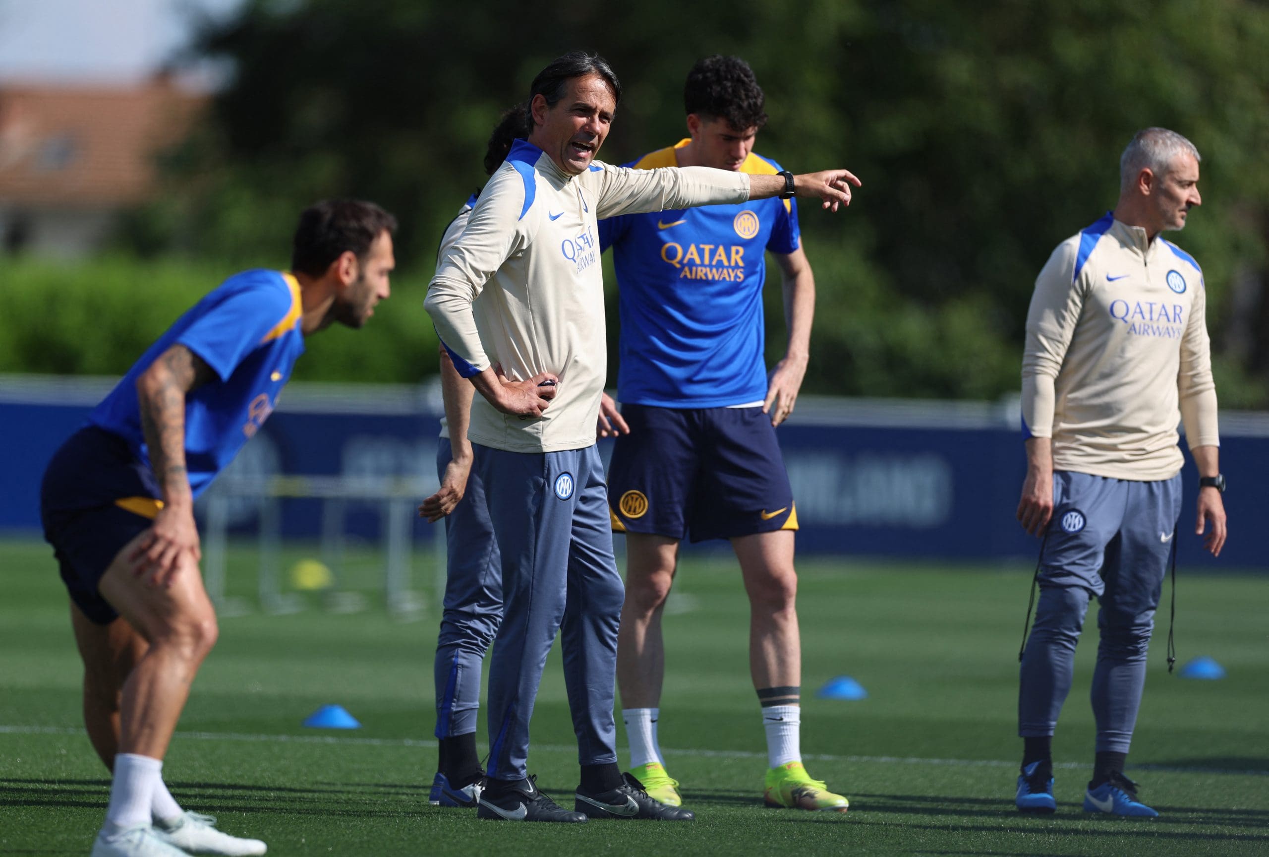 パリ・サンジェルマン HAKIMI サイン入りジャージ