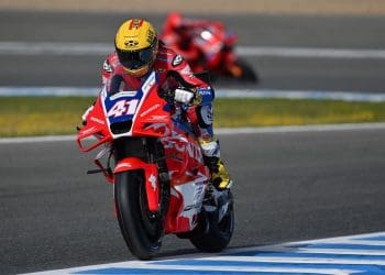 ‘Sempre tive carinho por Alberto Puig’, explica Aleix Espargaró sobre como o Team Manager foi crucial para aceitar o convite da Honda