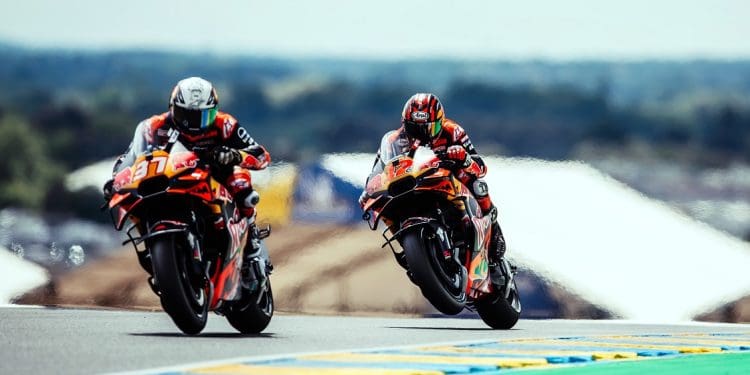 Maverick Viñales travou duelo intenso com Pedro Acosta: ‘Foi bom ver duas KTM lá na frente; É difícil nos ultrapassar’