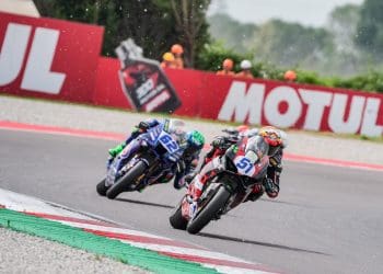 Jaume Masiá faz história e ganha empolgante corrida 1 do WSSP em Most