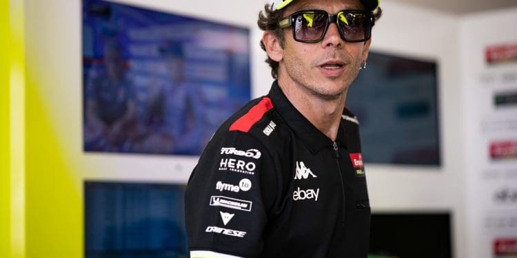 ‘Ver as corridas de fora é um desastre; estou sempre tenso’ – Valentino Rossi