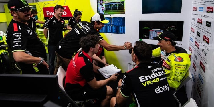 Valentino Rossi não fala diretamente com a Ducati pela VR46