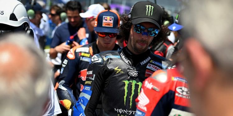 ‘Foi difícil gerir a dor após o grande impacto de sábado; Foi pena o Marc Márquez me ultrapassar na última volta’ – Álex Rins