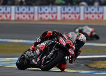 Marco Bezzecchi teve Jack Miller como referência em corrida com condições adversas: ‘Olhei para ele e disse: «Vou fazer o mesmo»’