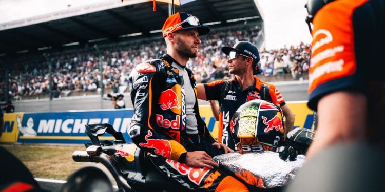 Brad Binder evita comentar sobre tensões internas nas equipas de MotoGP em casos de separação litigiosa: ‘Nunca o vivi’