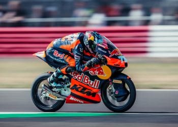 Valentin Perrone e mais três asseguram Q2 no Moto3