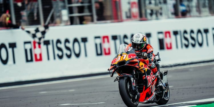 Pedro Acosta lembra concorrência e como esta tem crescido: ‘Honda e Yamaha estão a ser competitivas, com pódios, e difíceis para nós’