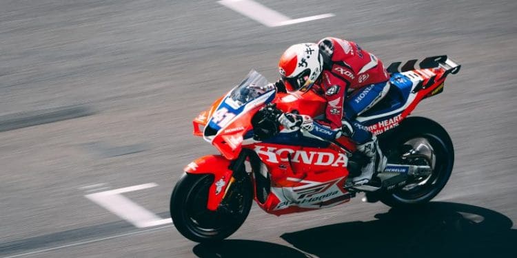 Aleix Espargaró elogia Johann Zarco e braço oscilante de carbono da Honda: ‘Pronto para os oficiais’