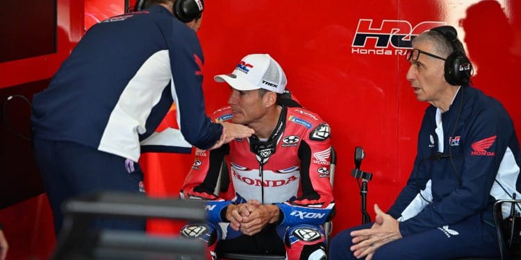 Aleix Espargaró acredita que problemas de vibração da Honda são devido à temperatura, numa opinião contrária à de Luca Marini