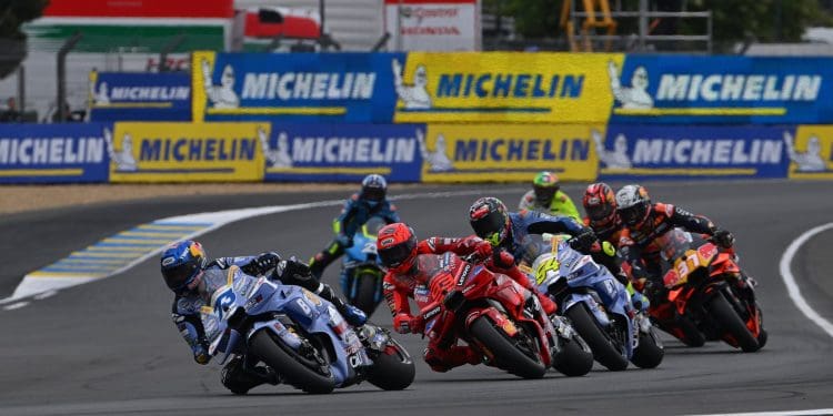 Nem Álex Márquez escapa aos jogos mentais de Marc: ‘Já o vimos mentir no Qatar, quer colocar-me sobre pressão; Ele não é um qualquer’