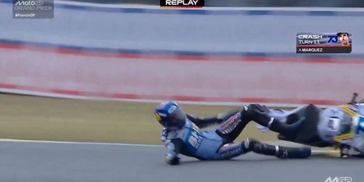 Vídeos: Duas quedas afastam Álex Márquez do GP de França