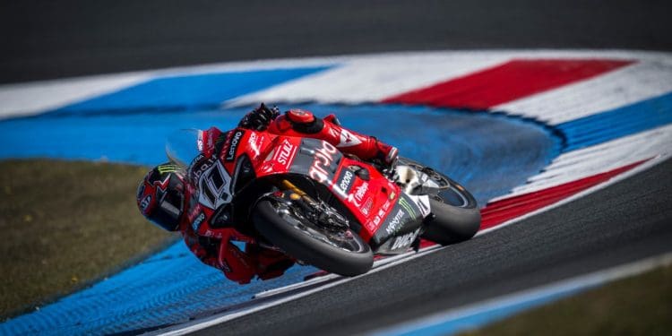 ‘Não é um dos circuitos preferidos, mas temos grandes expectativas’, diz Nicolò Bulega na antevisão de mais uma ronda do WSBK