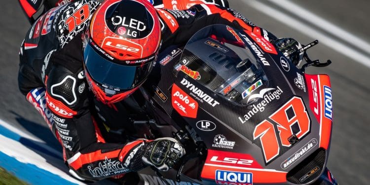 Manuel González «ameaça» supremacia total em França após dominar o FP1 com volta recorde