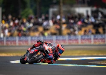 Manuel González deixa oposição em sentido com volta recorde no FP1 em Silverstone
