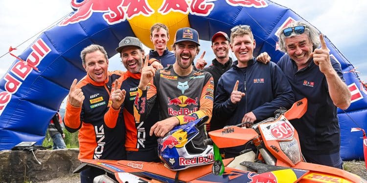 ‘O holeshot foi a chave, sabia que ia ser essencial’: Manuel Lettenbichler domina estreia do Mundial de Hard Enduro no País de Gales