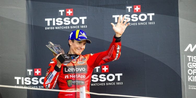 Marc Márquez irritado com queda e assume: ‘Hoje fui o piloto mais sortudo’