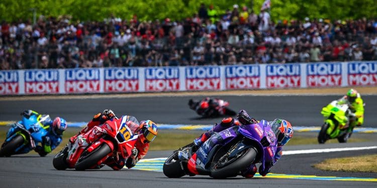 Jack Miller viu progresso com a Yamaha em Le Mans, em condições «normais» e sem o caos de domingo