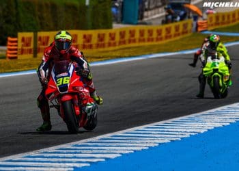 ‘Tenho de terminar as corridas, não basta mostrar velocidade’, lamenta Joan Mir após queda em Jerez