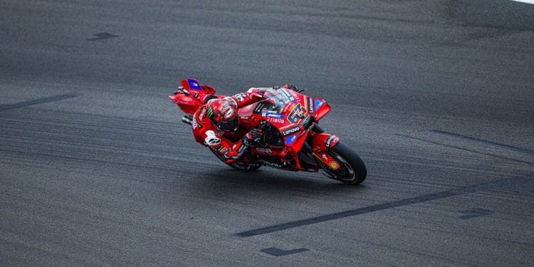Pecco Bagnaia lança aviso sério à Ducati e elogia Marc Márquez: ‘Esteve a esconder o problema que tivemos’