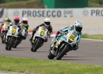 Roberta Ponziani conquistou primeira vitória no WorldWCR com ultrapassagem decisiva sobre María Herrera na última volta