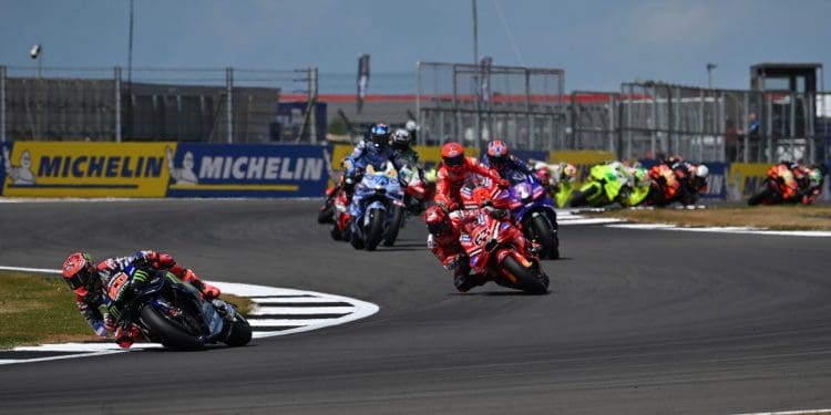 Absence of vibrations on the bike and strong wind were unexpected allies for Fabio Quartararo at Silverstone