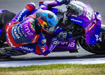 Miguel Oliveira melhorou, mas ficou-se pela Q1 e arranca de 20.º em França