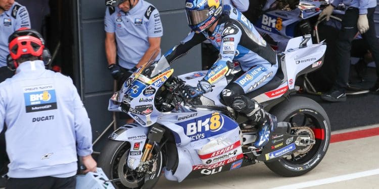 Álex Márquez furioso após acidente de alto risco: ‘Não havia gravilha, estive muito perto do muro’