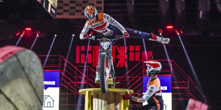 Toni Bou conquistou vitória no X-Trial em Tallinn, fechando assim temporada em grande