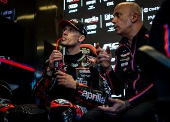 Lorenzo Savadori em Silverstone com a Aprilia mas… com cautelas: ‘É uma pista magnífica, mas é quase nova para mim’