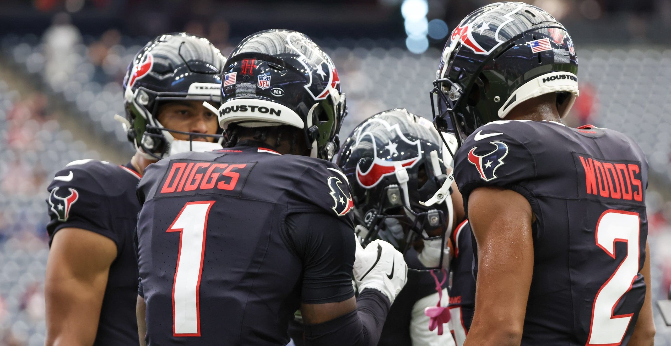 Stefon Diggs faces scrutiny over viral boat video while aiming for  1,000-yard season with New England Patriots - Motociclismo