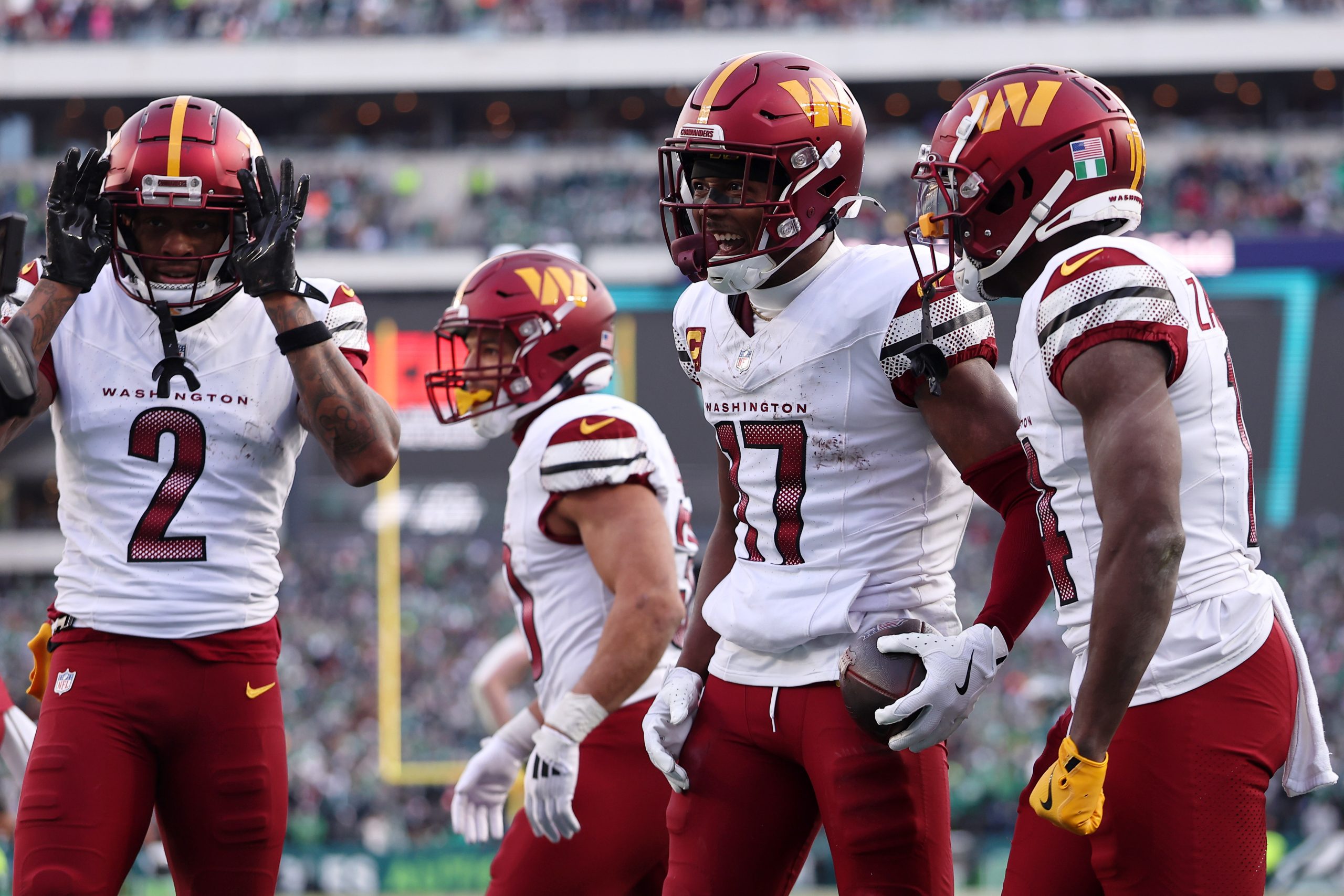 Washington Commanders' dynamic duo of Terry McLaurin and Deebo Samuel poised to electrify NFL and challenge wideout rankings - Motociclismo