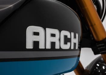 Arch de Keanu Reeves chega às corridas de motos nos EUA e aponta à Ilha de Man