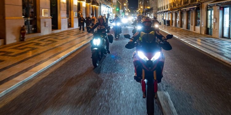 Ducati deslumbra em estreia no Lisbon Motorcycle Film Fest 2025