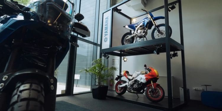 Yamaha inaugurou nova sede em França: Fique com algumas das imagens do dia, em vídeo