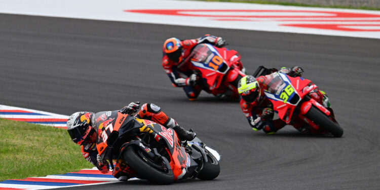 Joan Mir admite dificuldades da Honda face à KTM