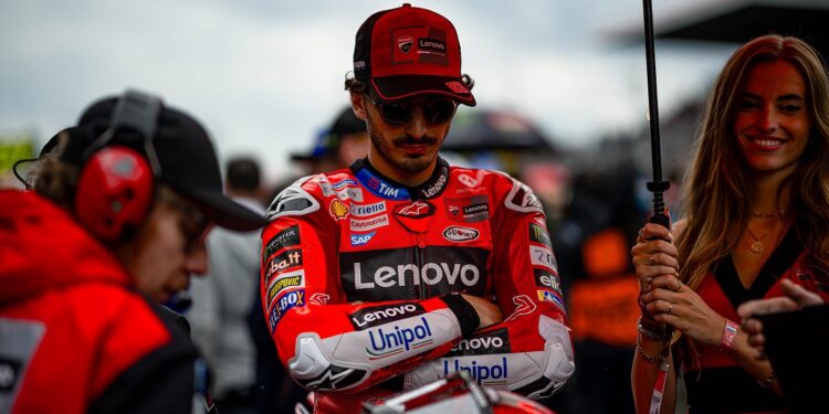 Jaime Alguersuari revela conversa íntima com Pecco Bagnaia: ‘Insinuei-lhe que Marc Márquez estava demasiado na sua cabeça’