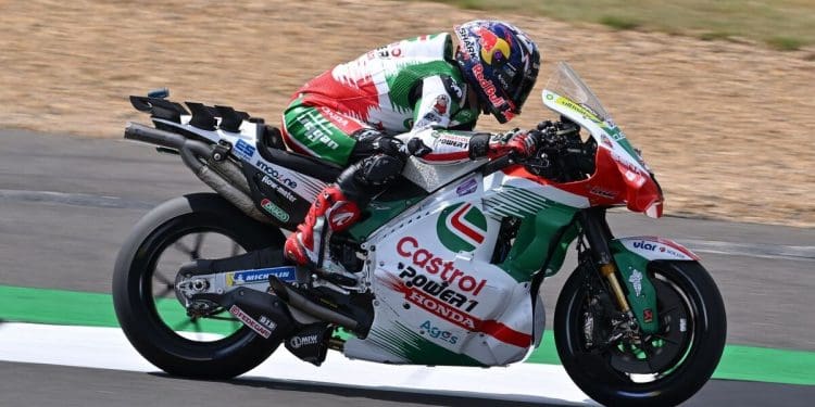 Johann Zarco deixa o futuro em aberto, mas garante: ‘Continuar com a Honda é o objetivo; Estou a avaliar a posição ou manter-me na LCR’