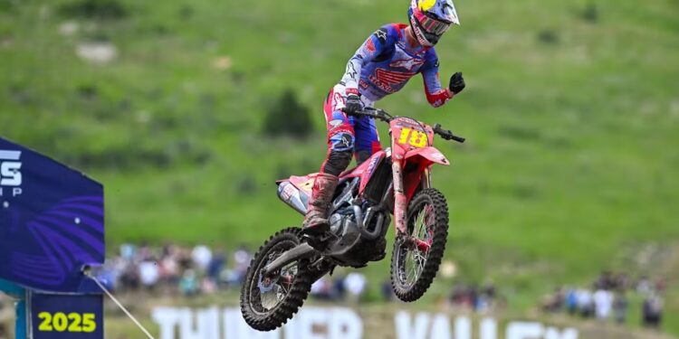Jett Lawrence domina AMA 450MX em Thunder Valley