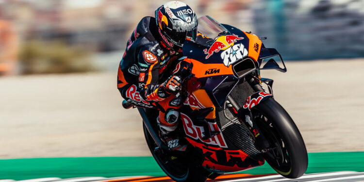 Miguel Oliveira relembra adeus à KTM: ‘Encaixava muito bem lá, teria ido à guerra sem uma roda; Não me arrependo de nada’