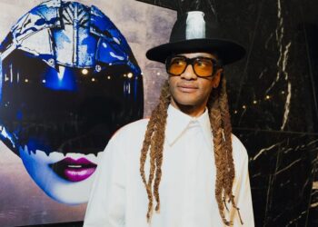 Estrela d’Os Prodigy junta-se à Renard e cria “Wings of Freedom”