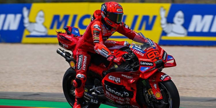 Marc Márquez continua imparável em Aragão e liderou FP2