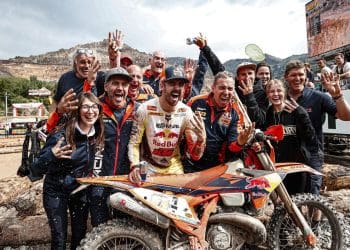 Manuel Lettenbichler conquista quarta vitória no Erzbergrodeo 2025 em edição memorável