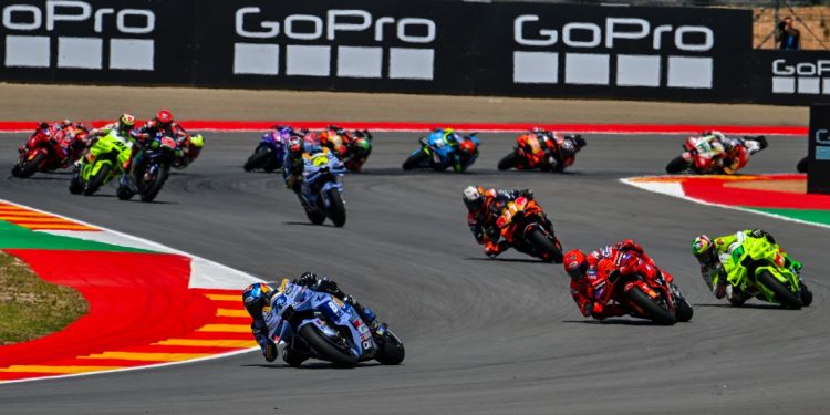 Álex Márquez teve ‘momento de ilusão’ ao ver irmão com problemas na partida