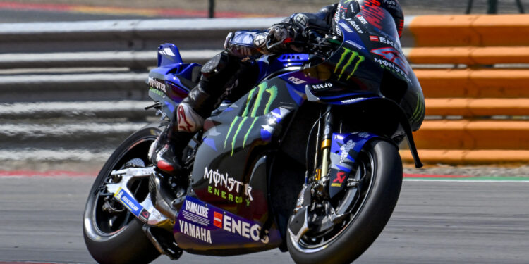 Álex Rins teve ‘dia muito bom’ e positivo em Aragão: ‘Testámos várias coisas novas’