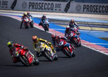 Álvaro Bautista não esconde frustração: ‘Antes pilotava como queria, agora sou passageiro da moto’