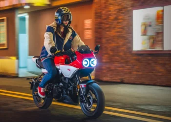 CFMoto apresenta a Papio XO-1 como alternativa acessível às tradicionais minimotos japonesas